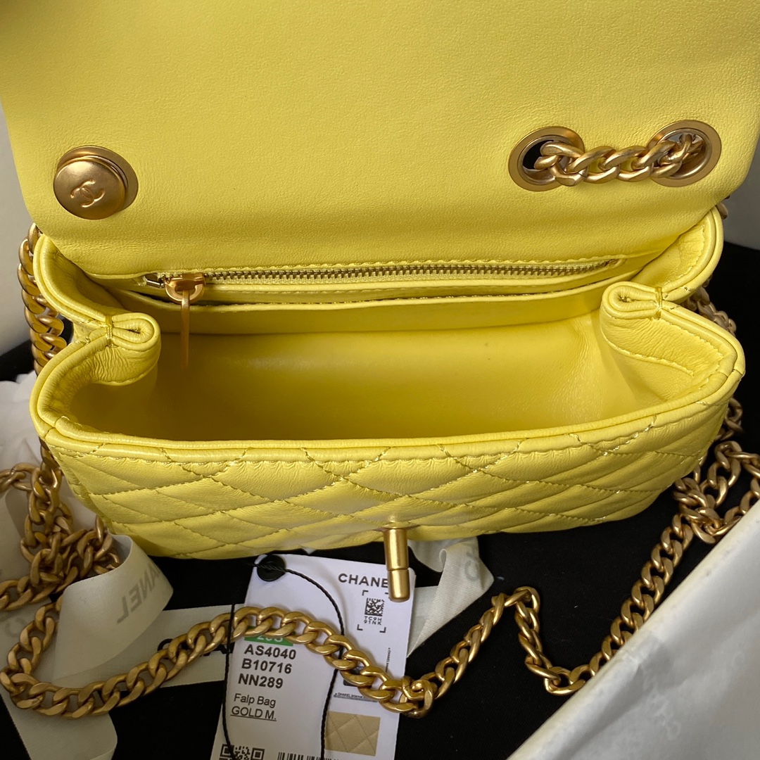 Mini Classic Flap Lambskin Bag AS4040 Yellow